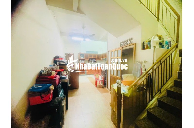 BÁN NHÀ MẶT TIỀN BÙI THỊ XUÂN – P. 2, TÂN BÌNH – GẦN LÊ VĂN SỸ-112M2-3 TẦNG – 16.8 TỶ