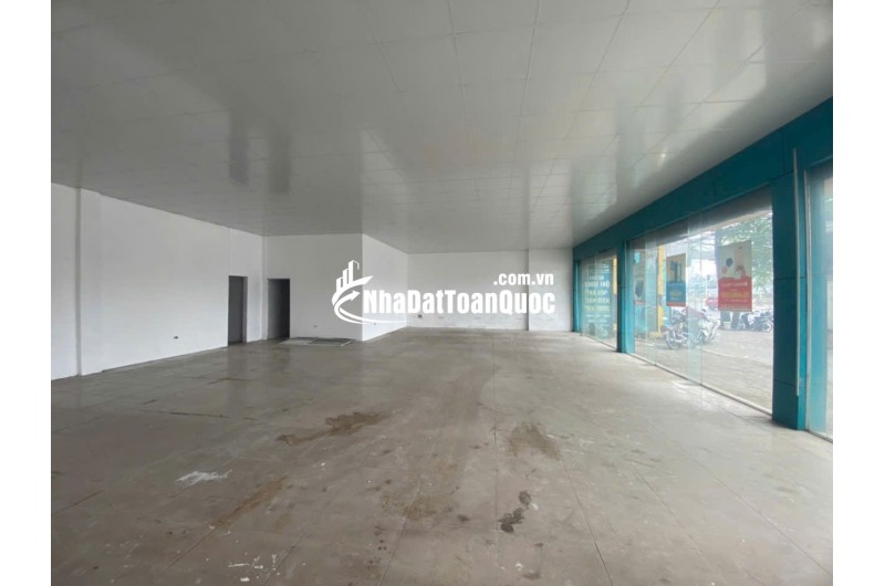 CHO THUÊ SHOWROOM, KHO XƯỞNG 543M2  MẶT ĐƯỜNG NGỌC HỒI -