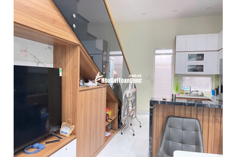 BÁN NHÀ 16 ĐƯỜNG DC 5, SƠN KỲ, TÂN PHÚ: DT 56M2 (1T2L) SHR CHỈ 8.6 TỶ. LH:0901777379.