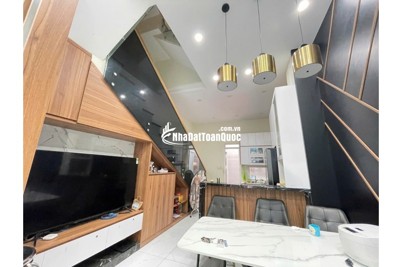 BÁN NHÀ 16 ĐƯỜNG DC 5, SƠN KỲ, TÂN PHÚ: DT 56M2 (1T2L) SHR CHỈ 8.6 TỶ. LH:0901777379.