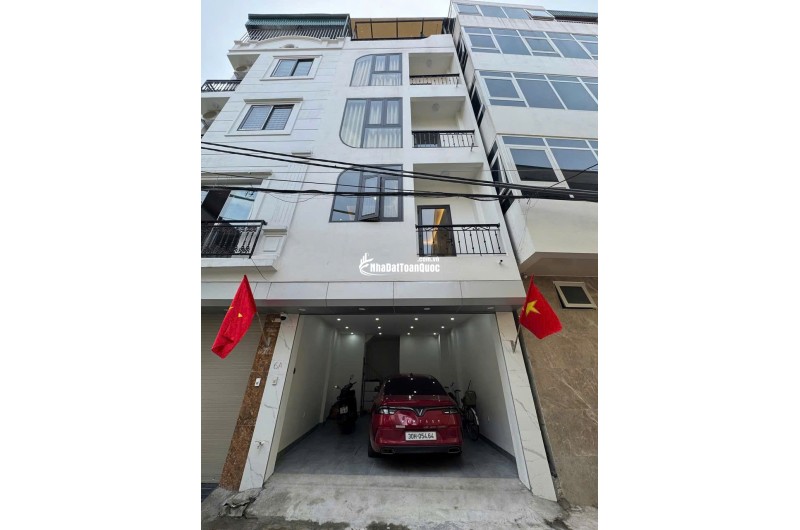 Bán nhà Lê Lợi,HĐ HN,kinh doanh , ô tô, thang máy,wiu đẹp , dt39m2,giá 9 ty