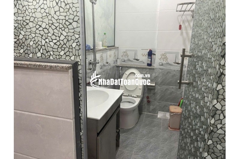BÁN NHÀ 4 PN, 5 WC, 72M2, NGÕ 11, BÌNH HƯNG HÒA B, BÌNH TÂN, GIÁ 5.6 TỶ, SỔ HỒNG CHÍNH CHỦ