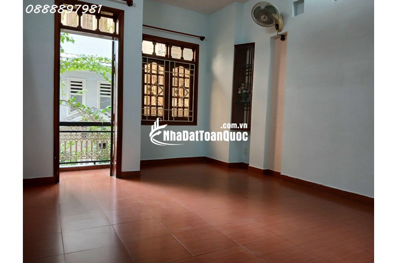BÁN NHÀ 4 TẦNG HXH 6M GẦN SÂN BAY CHỈ 9.5 TỶ