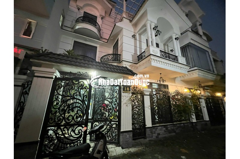 CĂN HỘ MẶT PHỐ TRƯƠNG CÔNG ĐỊNH - PHÚ TRINH, PHAN THIẾT: 100M2, 3 TẦNG, 3 PN, GIÁ 8.2 TỶ - SỔ HỒNG CHÍNH CHỦ
