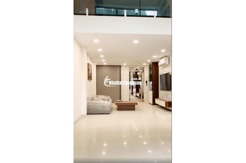 Cho thuê nhà 6 tầng x thang máy 50m cực đẹp tại ngõ 572 Ngọc Thụy