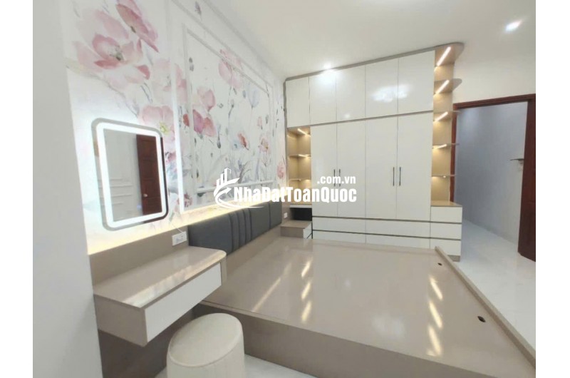 Bán nhà hà trì - hà đông - 40m2 - 5 tầng - mặt tiền 5.5m - thang máy - full nội thất