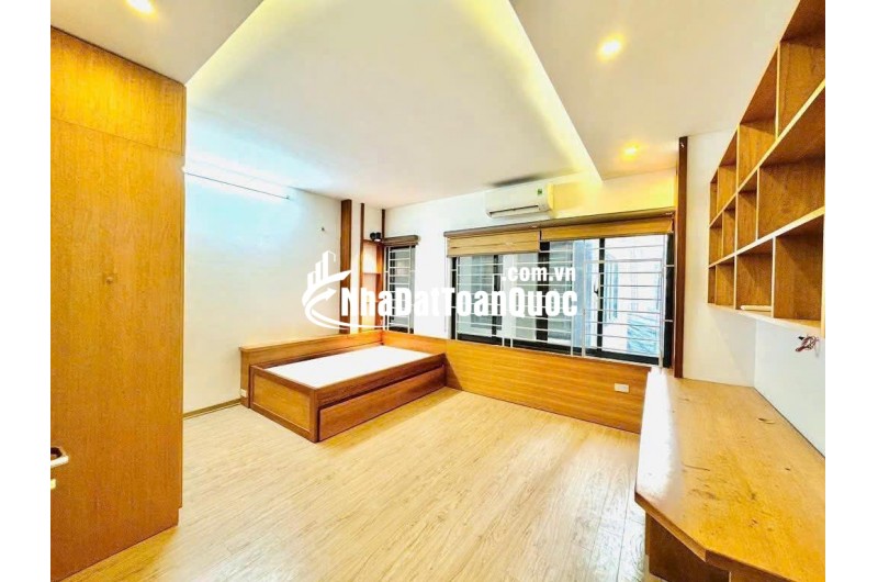 30M RA PHỐ – NHÀ ĐẸP NGÕ Ô TÔ – DÂN TRÍ CAO – HIẾM NHÀ BÁN!