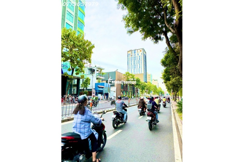 BÁN TÒA NHÀ VĂN PHÒNG MẶT TIỀN NGUYỄN THỊ MINH KHAI Q1