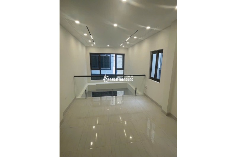 PHỐ VIP - Đàm Quang Trung - Lô góc 2 thoáng - Ô tô - chỉ 6.6 t.ỷ