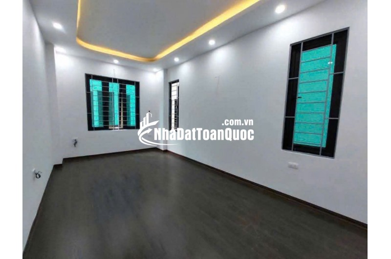 Bán Nhà Tân Mai Ô Tô Đỗ Cửa 45m 2 Tầng 3 Ngủ Giá 4.28 Tỷ Sổ Đỏ Chính Chủ