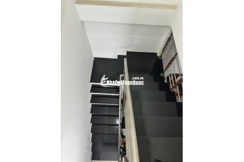 BÁN NHÀ HẺM PHAN HUY ÍCH, LÔ GÓC 2MT HẺM 8M, DT 90m2 x 2 TẦNG BTCT, GIÁ NHỈNH 7 TỶ. LH:0988404529.