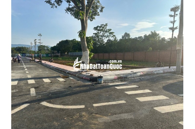 Chính chủ bán lô đất nền Hòa Lạc(khu đất nằm trong lõi của khu đô thị vệ tinh Hòa Lạc)