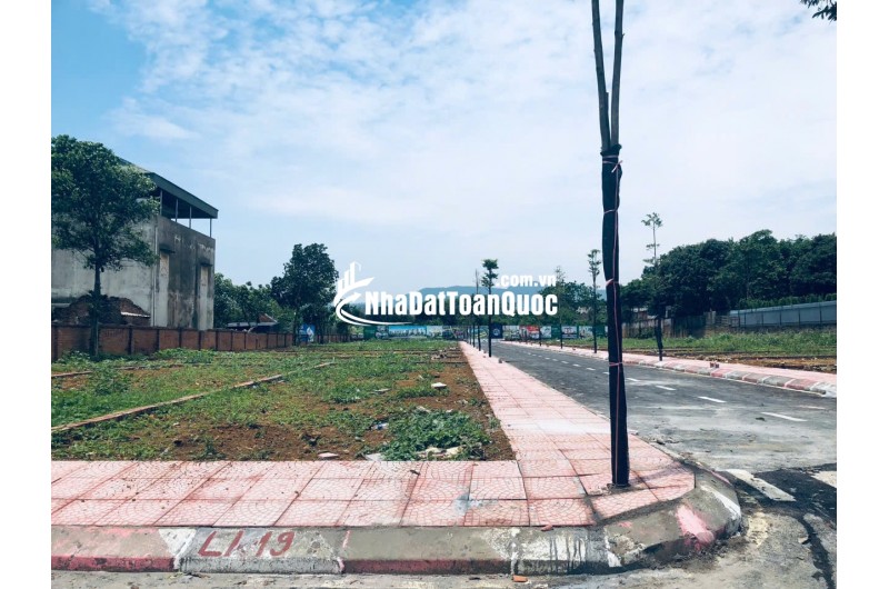 Chính chủ bán lô đất nền Hòa Lạc(khu đất nằm trong lõi của khu đô thị vệ tinh Hòa Lạc)