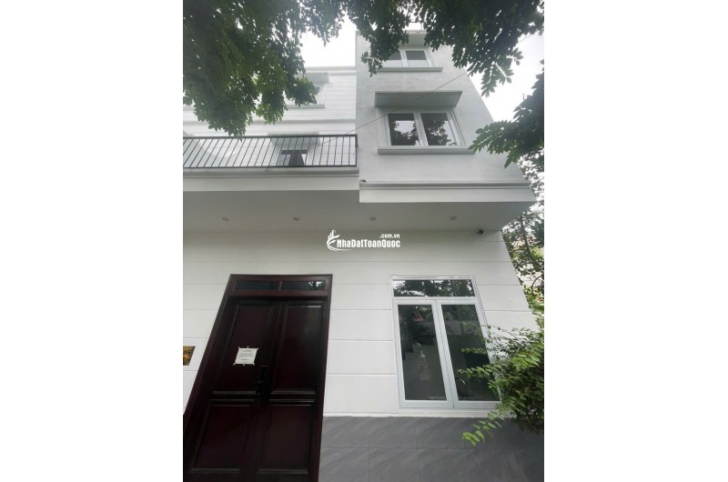 SIÊU PHẨM NHÀ CAO VIÊN + SÂN + CÂY CẢNH VIEW NHƯ BIỆT THỰ.