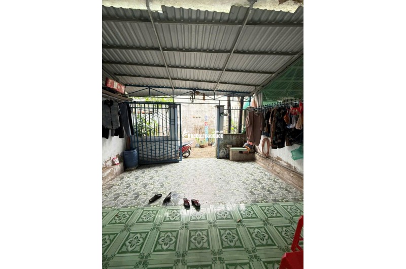 Nhà cấp 4 100m² 2PN hẻm ô tô kế Vinhomes Nguyễn Xiển – 3.25 tỷ