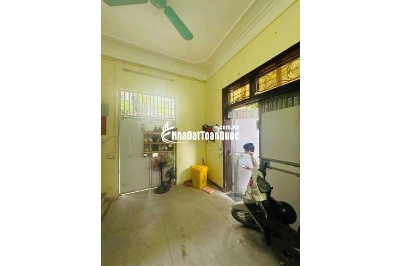Phân lô ,2 ô tô tránh,lô góc,ngõ thông,kinh doanh đỉnh,38m2,5T,12 TỶ