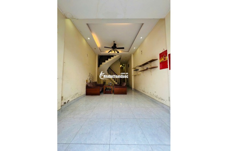 BÁN NHÀ VĂN CHUNG – HOÀNG HOA THÁM – TÂN BÌNH - 3 TẦNG, 3PN – NHỈNH 7 TỶ XÍU