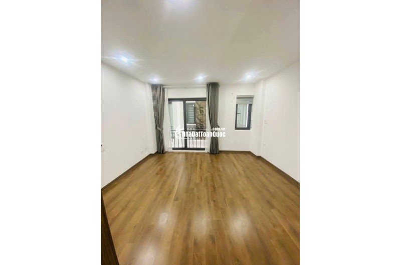 CHÍNH CHỦ GỬI BÁN CĂN NHÀ MỚI - ĐẸP NHẤT KHU NGỌC THUỴ HIỆN TẠI!