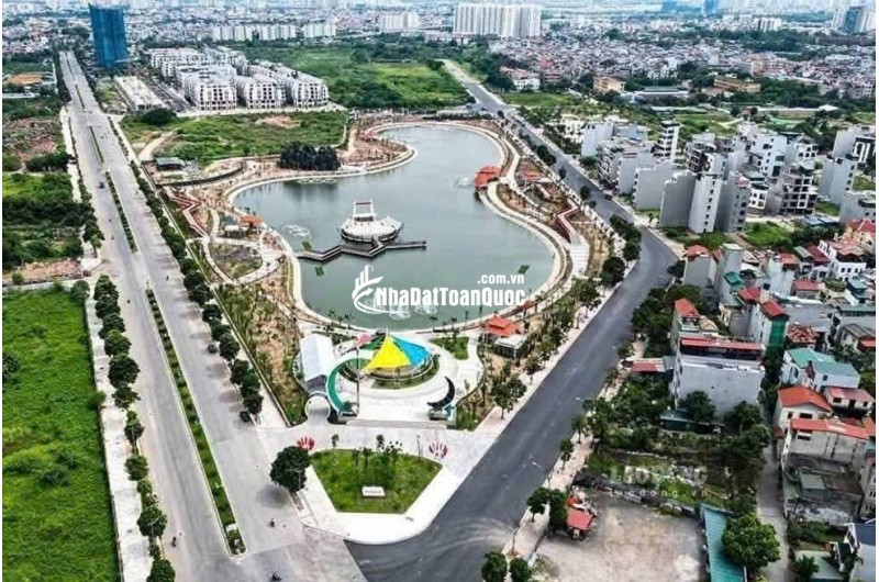 CHÍNH CHỦ GỬI BÁN CĂN NHÀ MỚI - ĐẸP NHẤT KHU NGỌC THUỴ HIỆN TẠI!