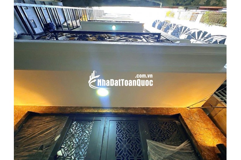 Siêu phẩm CCMN thang máy,đường Láng,Đống Đa,hạ 1 tỷ,15 tỷ x,63m2,6T
