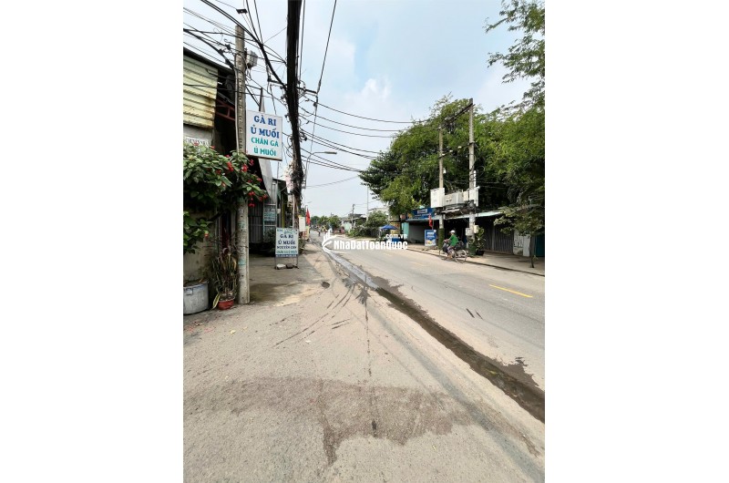 Nhà 125m² 3PN kinh doanh tạp hóa Nguyễn Xiển Long Thạnh Mỹ – 4.45 tỷ