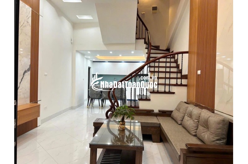 BÁN NHÀ 6 TẦNG THANG MÁY – NGÕ 604 NGỌC THỤY – LONG BIÊN