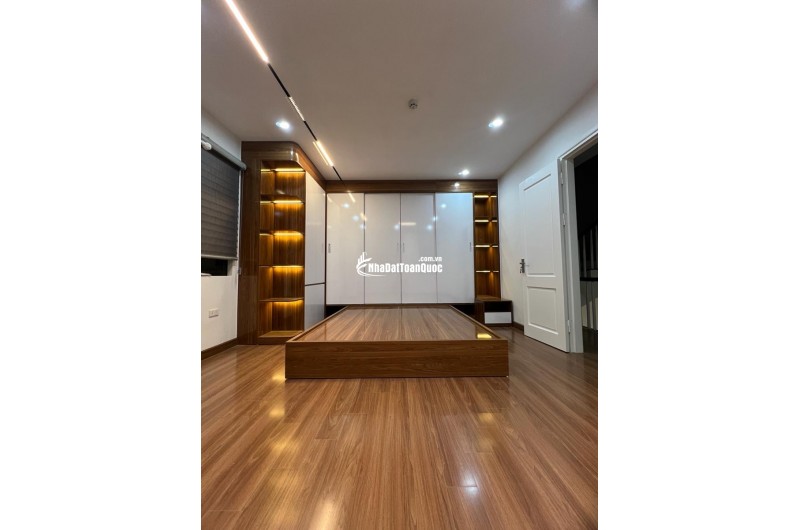 SIÊU PHẨM CẦU GIẤY - 6 TẦNG THANG MÁY - LÔ GÓC - KINH DOANH - NỘI THẤT CAO CẤP.40M2*6T