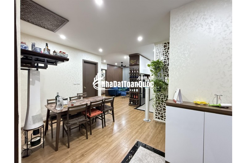 BÁN CĂN HỘ CAO CẤP 3PN TÒA E1 – CT8 THE EMERALD MỸ ĐÌNH – FULL NỘI THẤT ĐẸP – VIEW BỂ BƠI – GIÁ 7,13 TỶ BAO PHÍ