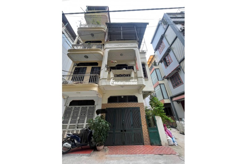 NHỈNH 10 TỶ- nhà Phân Lô MINH KHAI, Hai Bà Trưng, lô góc, Ô tô vào nhà.