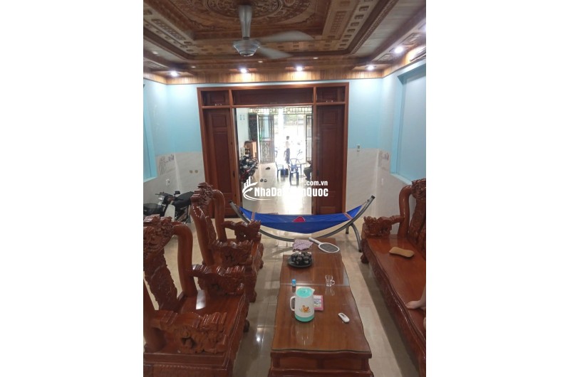 SIÊU PHẨM MẶT TIỀN KINH DOANH – NGAY NGÃ TƯ TRƯƠNG VĂN VĨNH – NGUYỄN THỊ TƯƠI