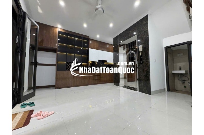 BÁN NHÀ XUÂN ĐỈNH – LÔ GÓC 2 THOÁNG – THANG MÁY – Ô TÔ ĐỖ CỬA – 7,5 TỶ
