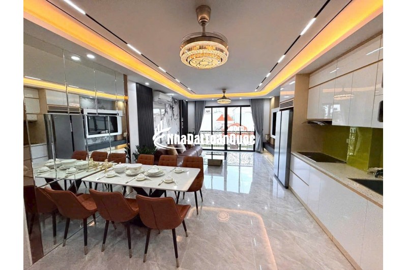 Hoa hậu đón cầu Trần Hưng Đạo 6 tầng x 55m2 oto 7 chỗ , 2 thoáng vĩnh viễn thang máy.