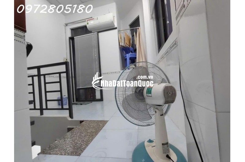 Nhà 3 tầng mới ở ngay Sổ riêng hoàn công, Linh đông Thủ Đức 2.45 Tỷ TL