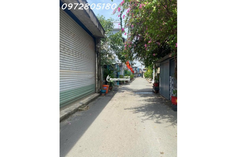 Nhà 3 tầng mới ở ngay Sổ riêng hoàn công, Linh đông Thủ Đức 2.45 Tỷ TL