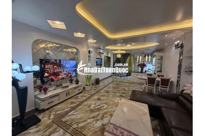  SIÊU PHẨM NHÀ ĐẸP ĐỊNH CÔNG, HOÀNG MAI 
 Diện tích: 80m² – Mặt tiền rộng 5m – Ô tô đỗ gần cửa
 Giá bán: Hơn 13 tỷ (có thương lượng)