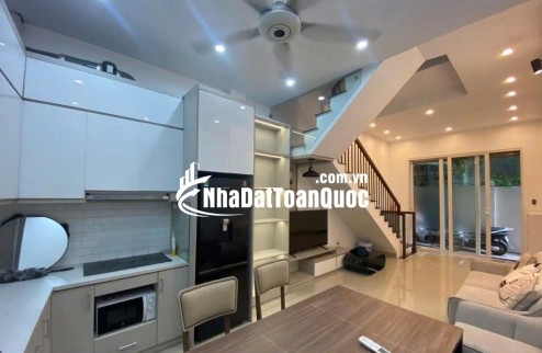 NGÕ QUỲNH- HAI BÀ TRƯNG THÔNG MINH KHAI