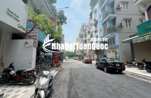 Địa chỉ: 282.15 Lạc Long Quân, quận Tây Hồ, Hà Nội