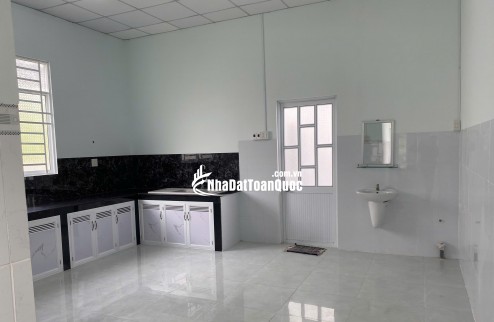 BÁN NHÀ HẺM TẠI PHƯỜNG 1 - TP TRÀ VINH, DT (6X25) GIÁ CHỈ 1.6 TỶ. LH:0985062787.