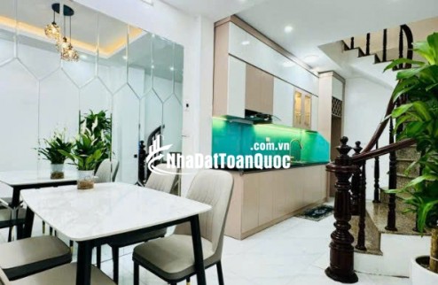 BÁN GẤP NHÀ HUỲNH TẤN PHÁT  - 3 TẦNG  - 49,5M2 - TẶNG FULL NỘI THẤT - 4TỶ5