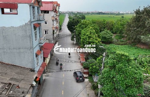 4 Lô full thổ cư diện tích từ 66 - 76m2 oto vào tận đất, Cách trục chính 15m