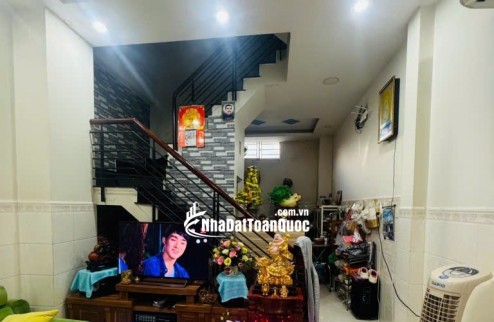 BÁN NHÀ ĐẸP 1/ - TRẦN ĐẠI NGHĨA - 42M2 (4X10.5M) - 3 TẦNG - 3PN - HẺM 3M - 4 TỶ.