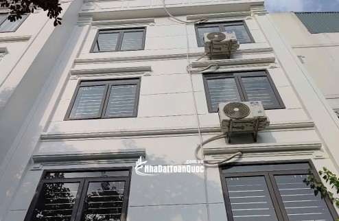 Bán nhà hà trì - hà đông - 40m2 - 5 tầng - mặt tiền 5.5m - thang máy - full nội thất