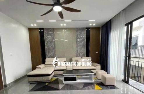 NHỈNH 10 TỶ SIÊU HIẾM TẠI ÁI MỘ CẬN KỀ ĐƯỜNG HỒNG TIẾN