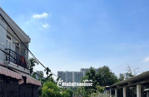 Nhà cấp 4 100m² 2PN hẻm ô tô kế Vinhomes Nguyễn Xiển – 3.25 tỷ