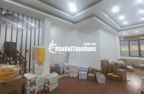 -  Bán nhà Quang Trung 59m NHÀ MẶT PHỐ VỈA HÈ 10M, kinh doanh sầm uất giá 12 tỷ
