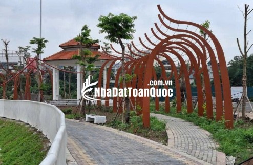 CHÍNH CHỦ GỬI BÁN CĂN NHÀ MỚI - ĐẸP NHẤT KHU NGỌC THUỴ HIỆN TẠI!