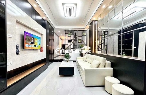 -  Bán nhà ĐẤU GIÁ PHÚ LƯƠNG 68m tặng nhà  - TƯƠNG LAI TĂNG MẠNH - GẦN TRƯỜNG SÁT CHỢ  GIÁ 11 TỶ