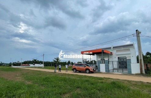 Chính chủ gửi bán đất nền Phú Riềng, Bình Phước, sổ sẵn, 250m2 chỉ từ 250 triệu ngay 3 KCN 500ha