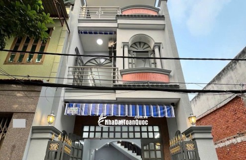 Bán nhà Gò Dầu, Quận Tân Phú, Hẻm xe hơi, 60m2, 3 tâng, giá nhỉnh 6 tỷ.