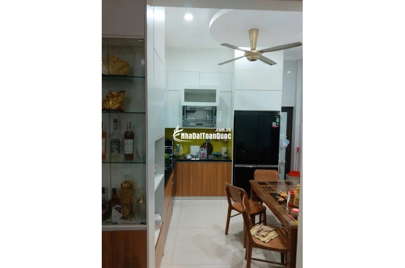 Bán Nhà Lương Thế Vinh, Gần Công Viên Phùng Khoang, Nhà Dân Xây, Ngõ Đẹp